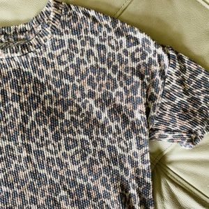 American Eagle 🦅 Leopard Tee (size:S)